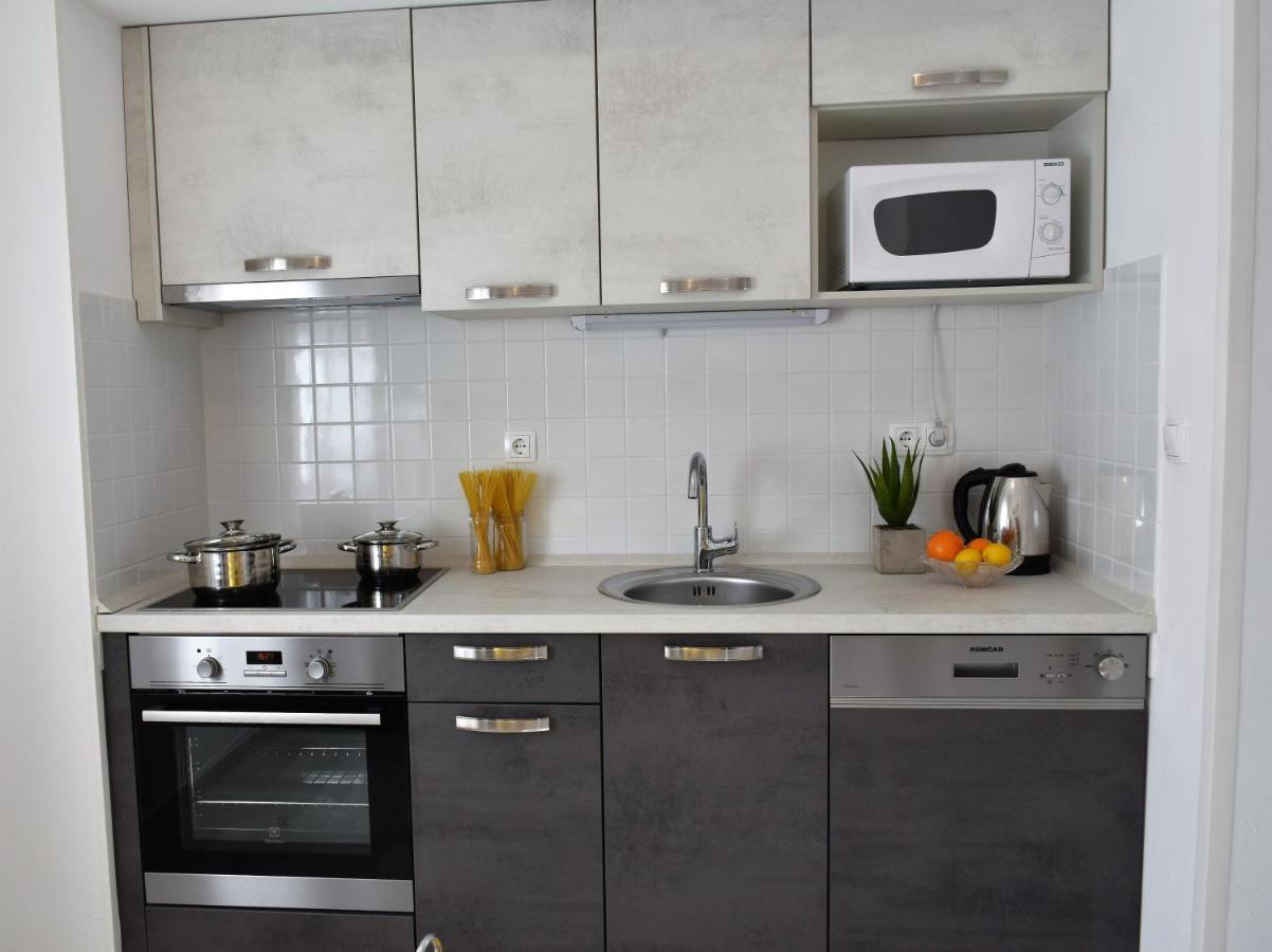 Apartment Meryl Mravince エクステリア 写真